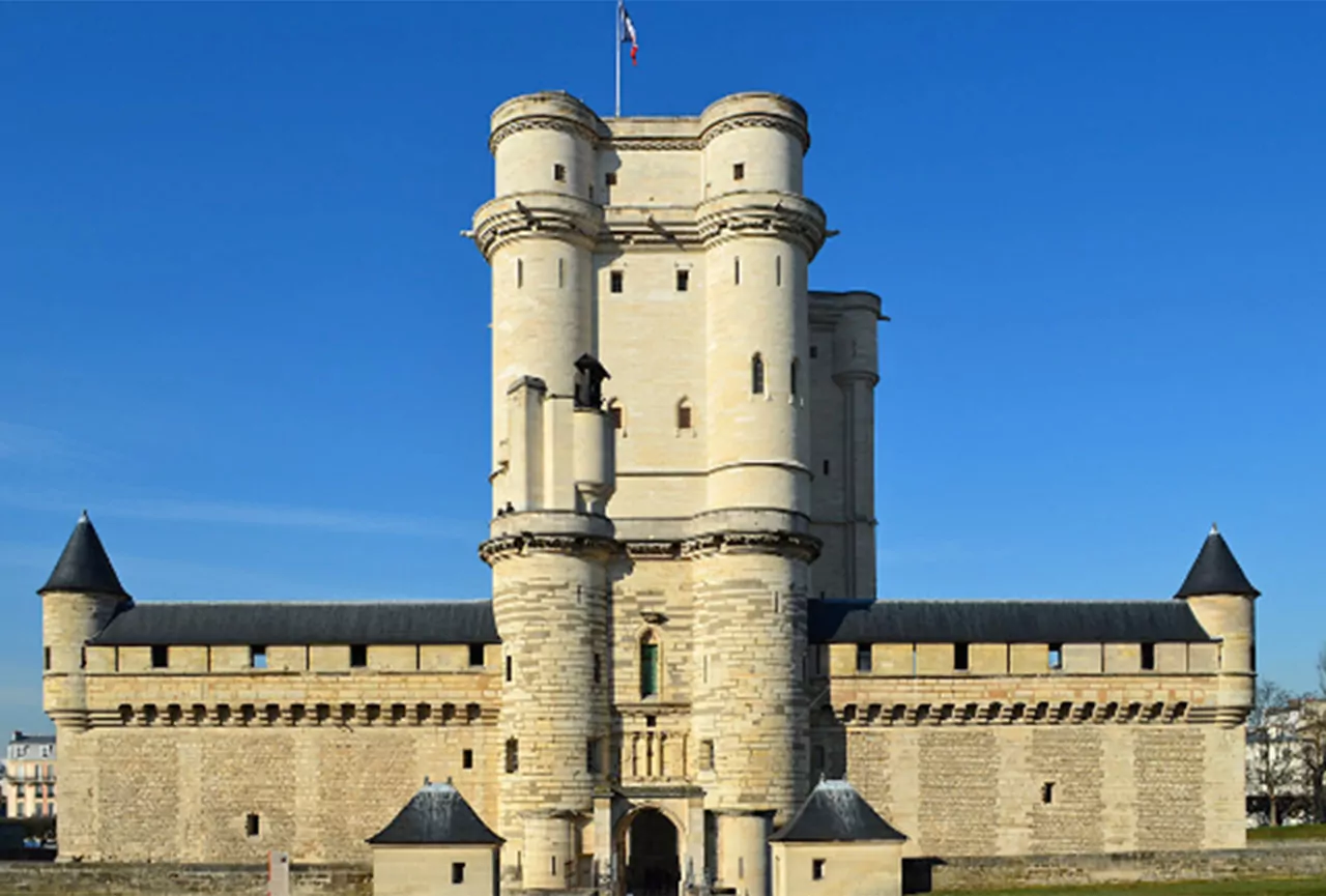 Expertise humidité au Château de Vincennes - Diagnostic & Recommandations
